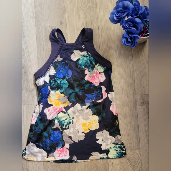 Old Navy Active Go-Dri Floral Racerback with built-in sports bra, Women's Medium - Picture 2 of 13